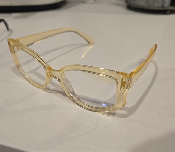 Book Club Bite Done Her 51mm Blue Light Blocking Reading Glasses InCrystal Lemon - Picture 5 of 6